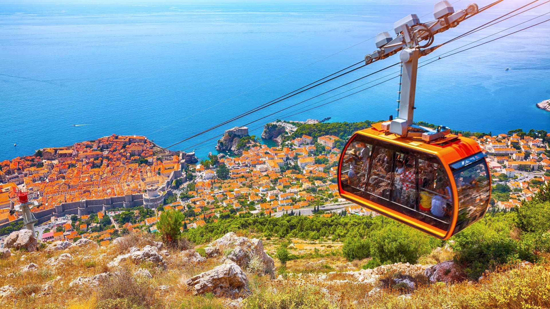 panoramic-view-of-the-old-town-of-dubrovnik-with-lift